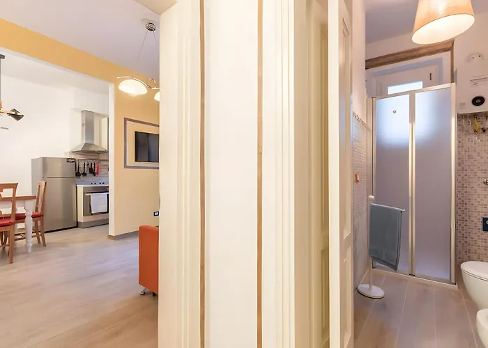 Romantic Ponte Vecchio Apartment